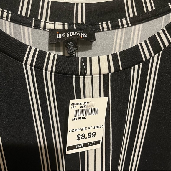 Small Black and White Striped Blouse with Tie - Picture 2 of 4